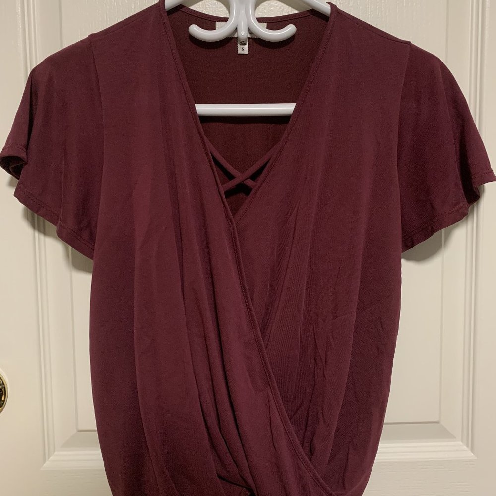 Monteau Criss Cross Front Top